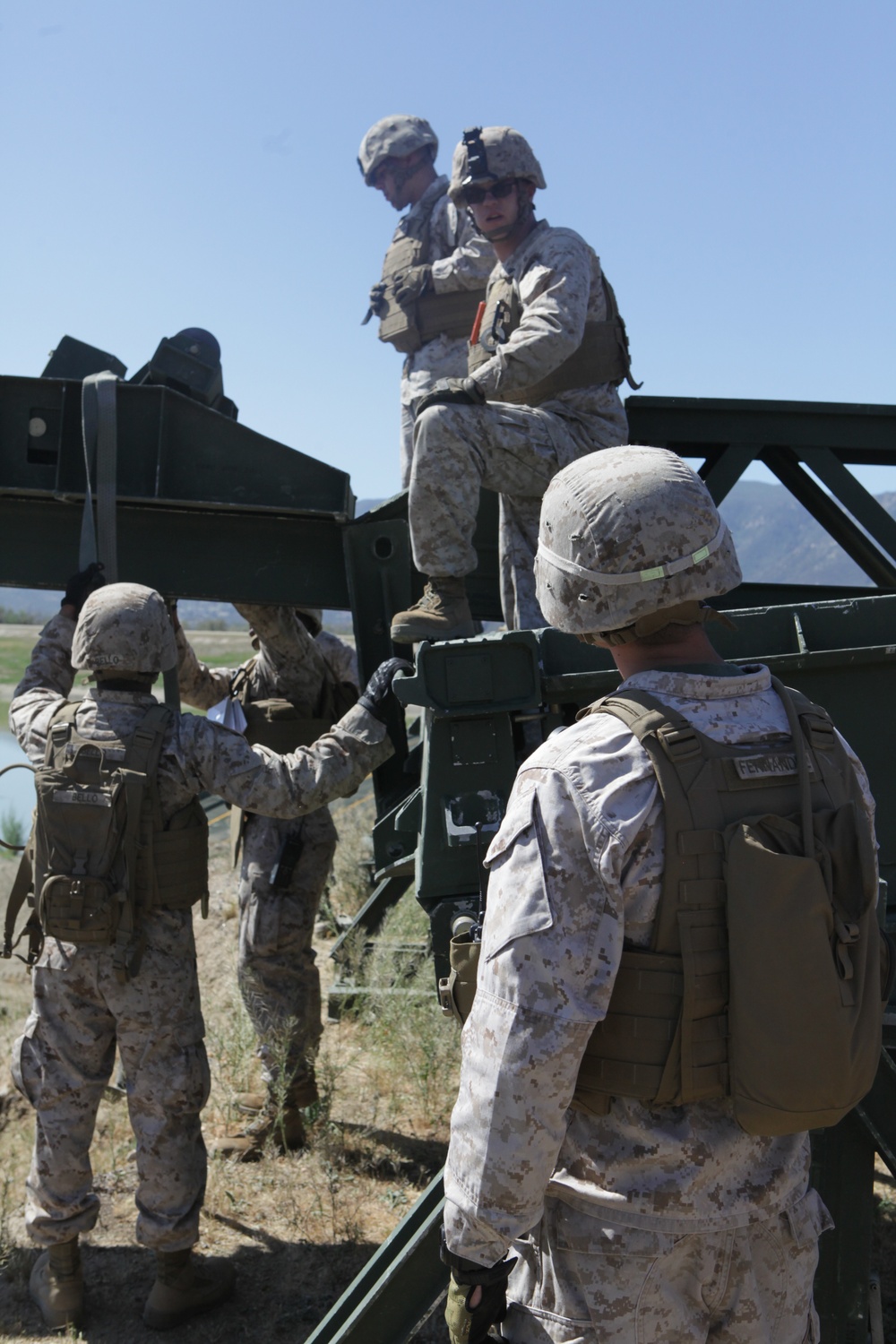 Marines show off versatility at Lake Elsinore during exercise