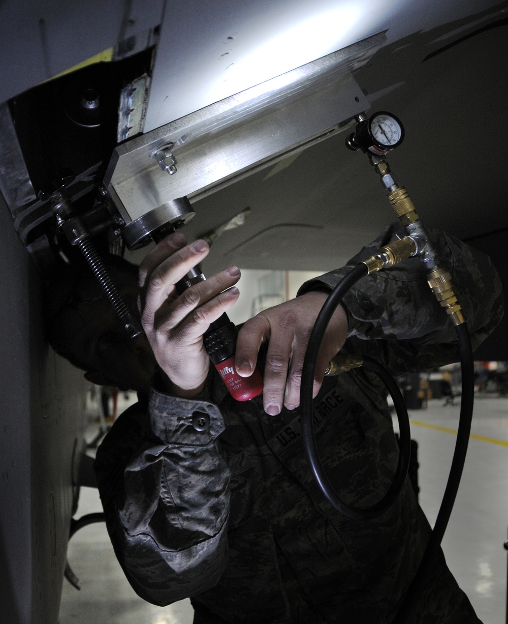 173rd Maintenance pioneers critical wing spar inspection