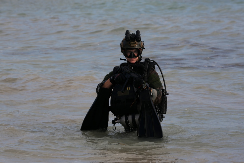 Marine Special Operations Team trains at Key West beaches, harbor during advanced amphib training