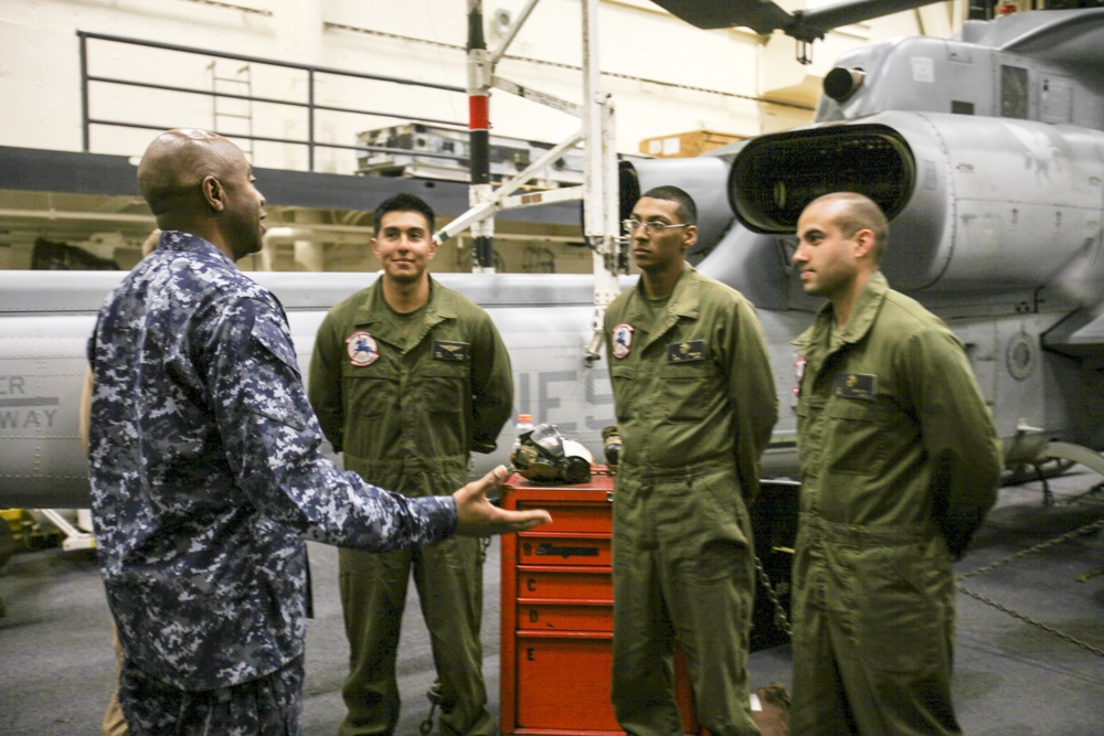 General Malavet, Rear Admiral Ponds visit USS Anchorage