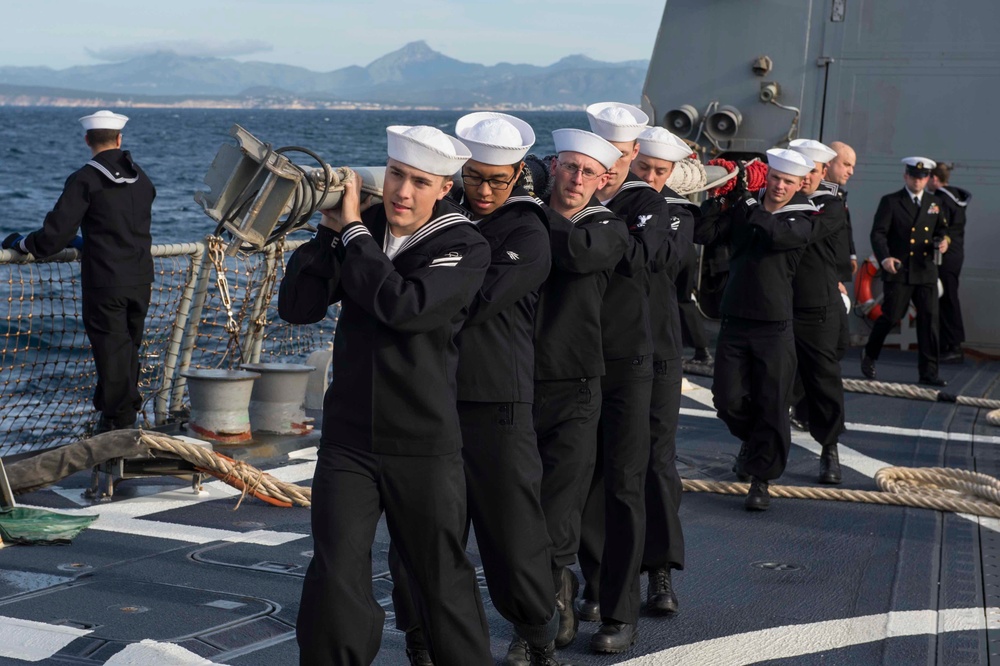 USS Farragut enters Palma de Mallorca