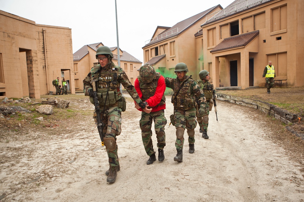 Royal Netherlands Marines Medical Training