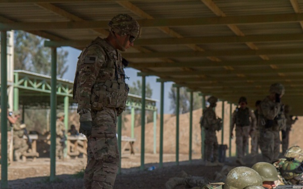 Iraqi soldiers fire at range