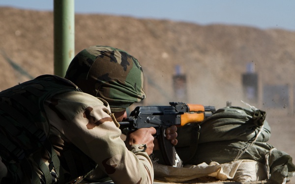 Iraqi soldier fires on target