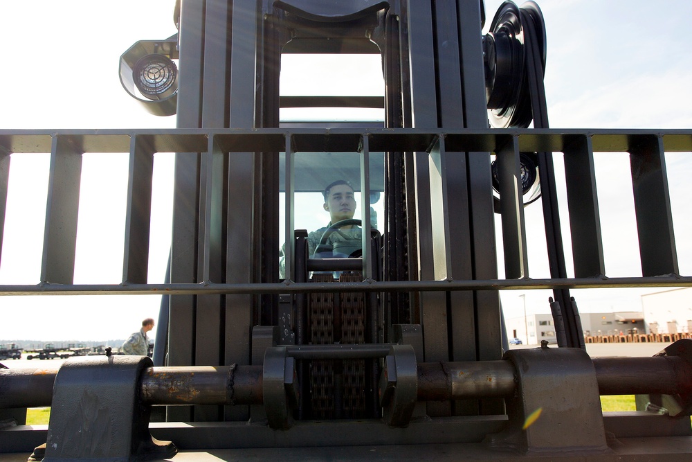 Air Force Reserve air transportation careers in demand at JBLM