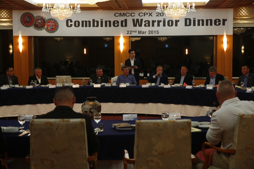 U.S. Marine Corps and ROK Marine Corps Leaders celebrate ending of CMCC CPX 15