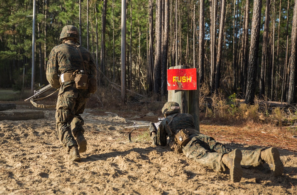 Marine recruits complete combat training course on Parris Island