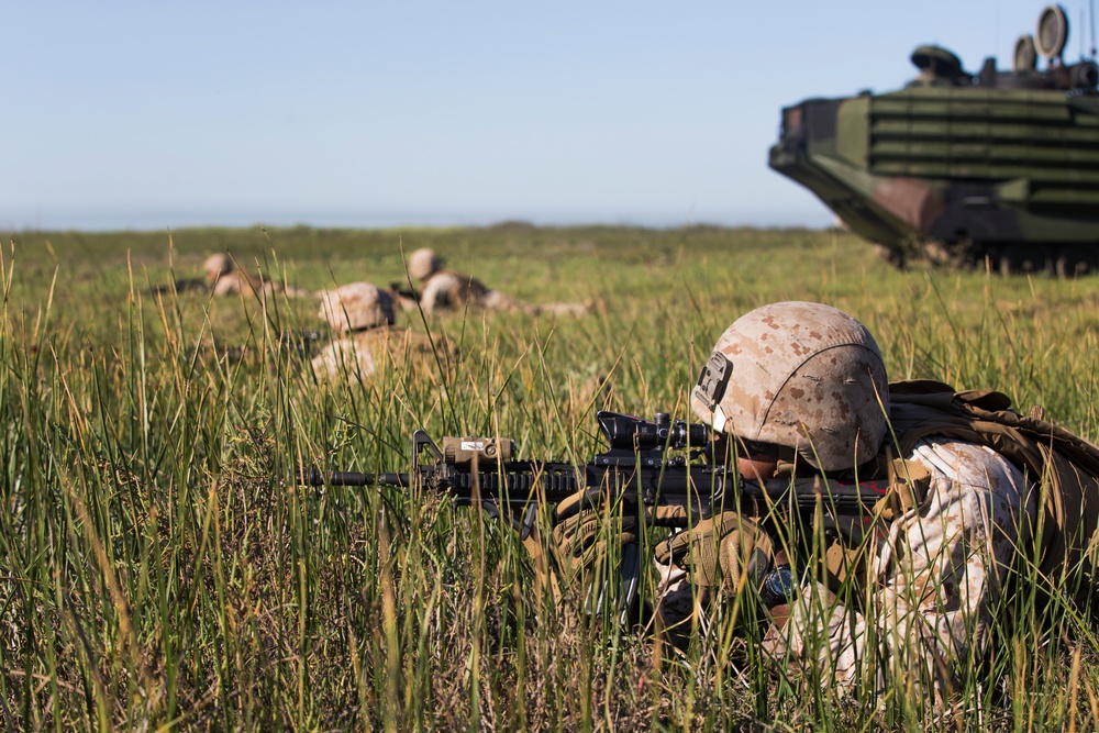 15th MEU Marines train for restricted terrain