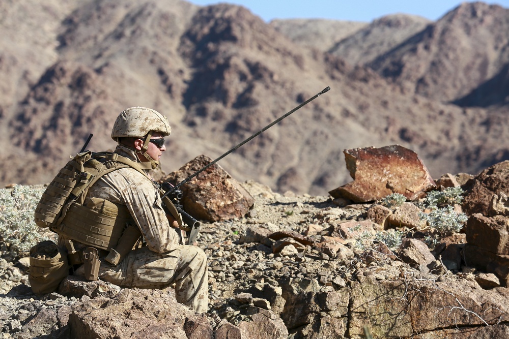 15th MEU Marines train in Sandbox