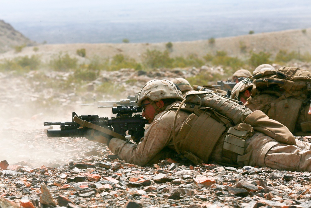 15th MEU Marines train in Sandbox