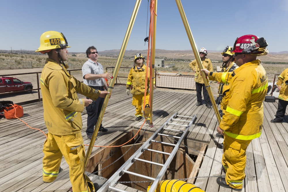 Dvids Images Confined Space Rescue Training Aboard Marine Corps