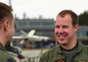 Pilots, ground forces exercise Forward Air Controller (Airborne) mission over Estonian