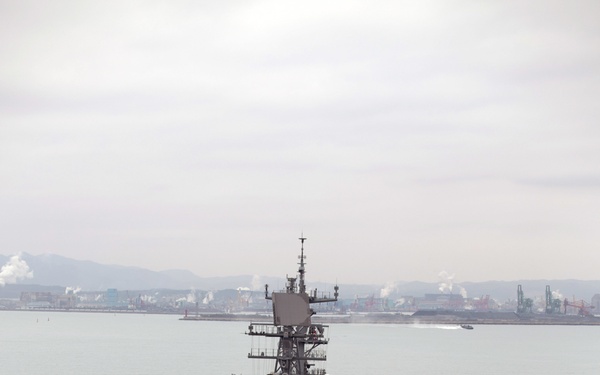 Ospreys depart USS Bonhomme Richard