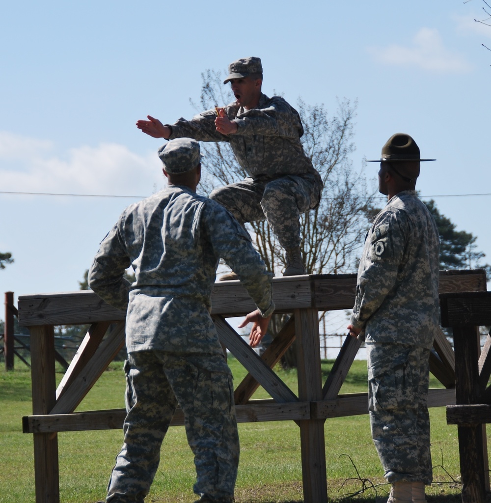 98th Training Division (IET) conducts drill sergeant validation exercise