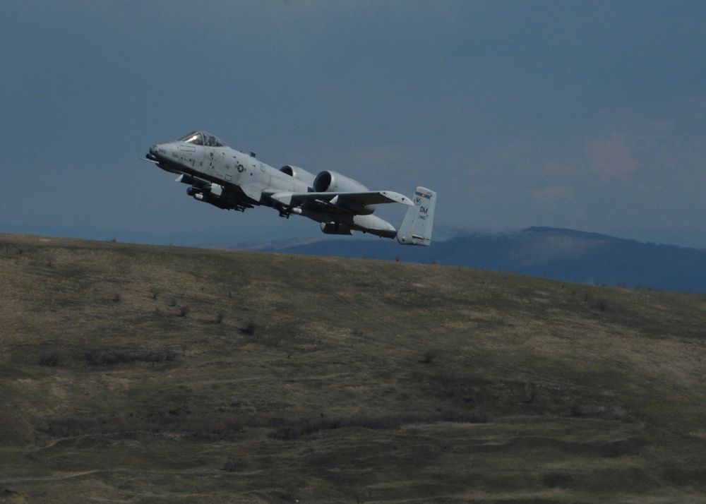 A-10s deploy to Romania for Operation Atlantic Resolve