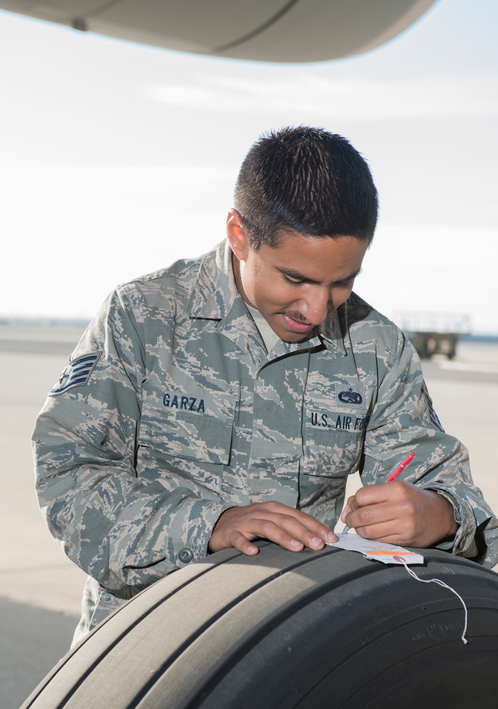 Travis AFB C-5 M Super Galaxy record set, April 2015