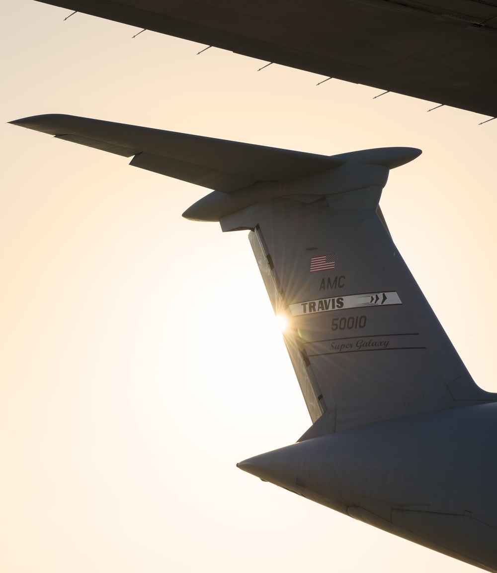 Travis AFB C-5 M Super Galaxy record set, April 2015