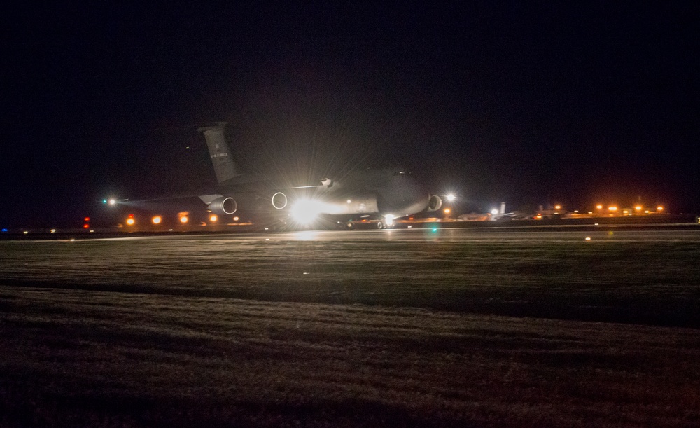 C-5M Super Galaxy record-setting flight Travis AFB, Calif., April 2015