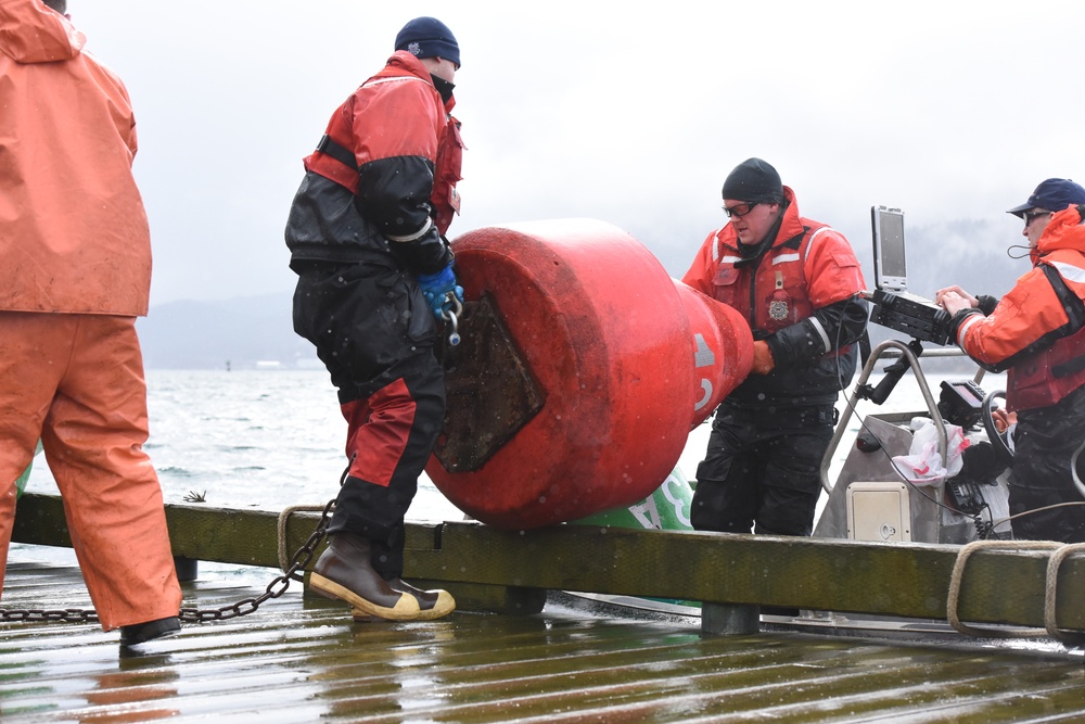 Coast Guard Cutter Elderberry sets the Mendenhall Bar