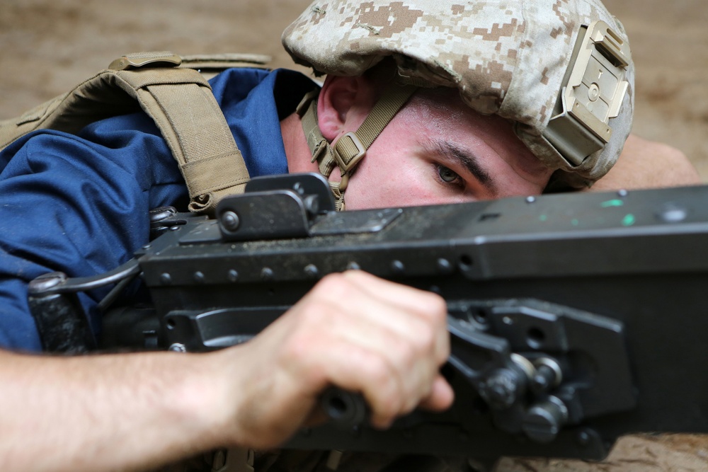 24th MEU AAV crewmen conduct crew-served weapon drills