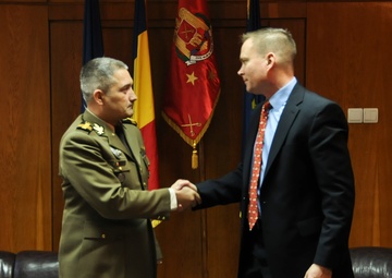 Leaders from 2nd Squadron, 2nd Cavalry Regiment and Romanian Land Forces talk cooperation