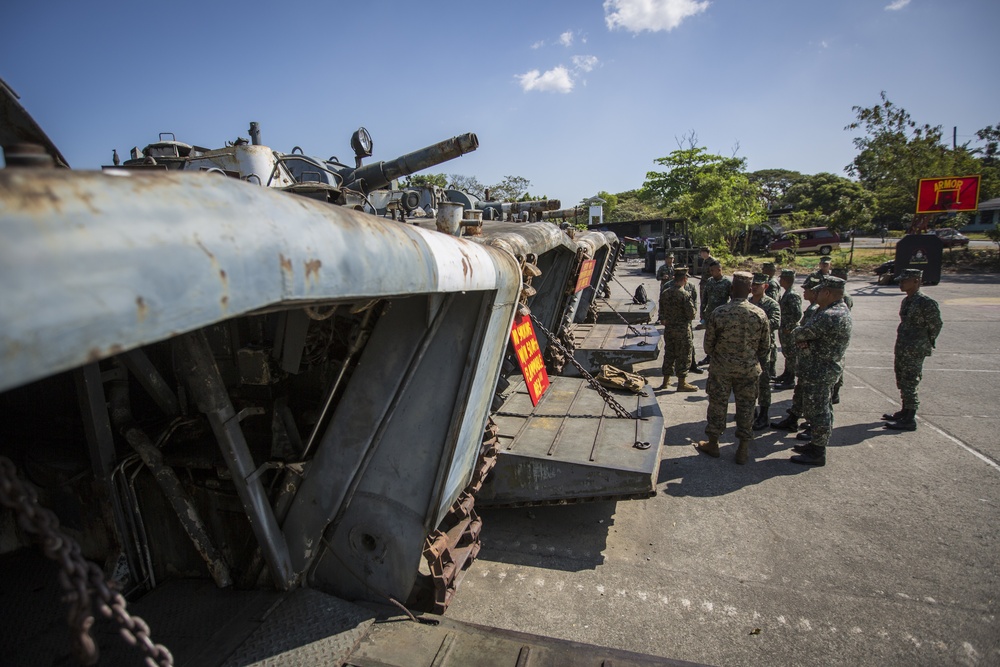 3rd AA Bn. Marines begin PMEP 15-1 in Philippines