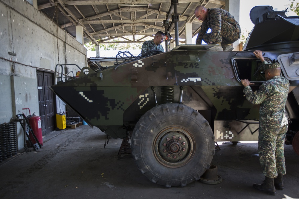 3rd AA Bn. Marines begin PMEP 15-1 in Philippines