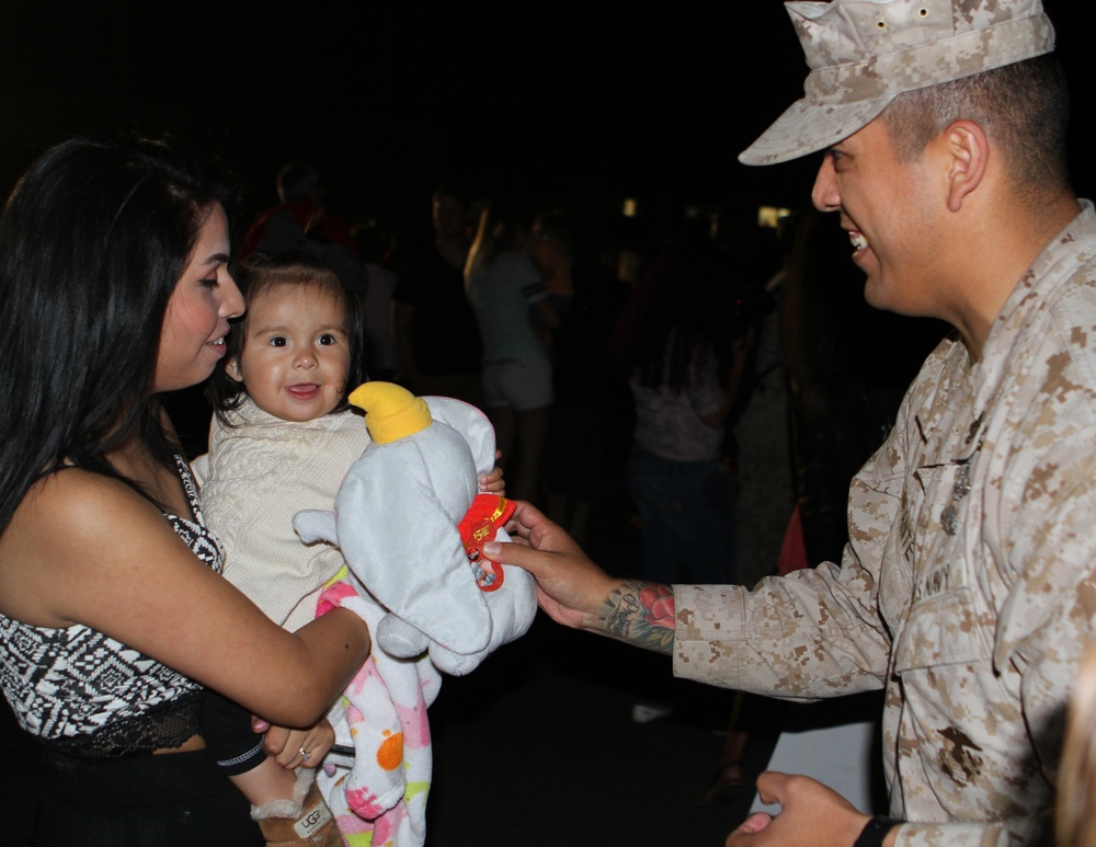 Marines from SPMAGTF-CR-CC Command, Logistics Combat elements return home