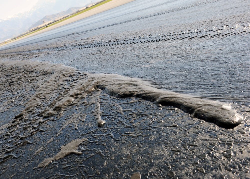 577 EPBS rubber removal secures runway