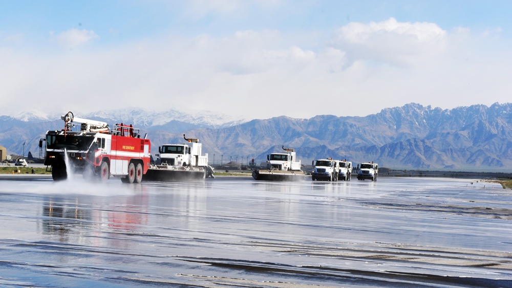 577 EPBS rubber removal secures runway