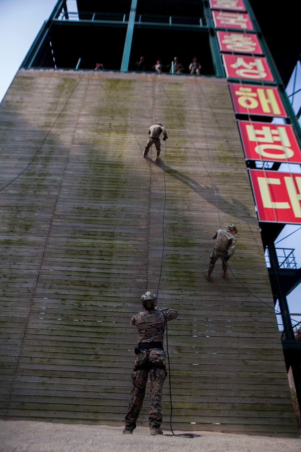 31st MEU trains with ROK Marines