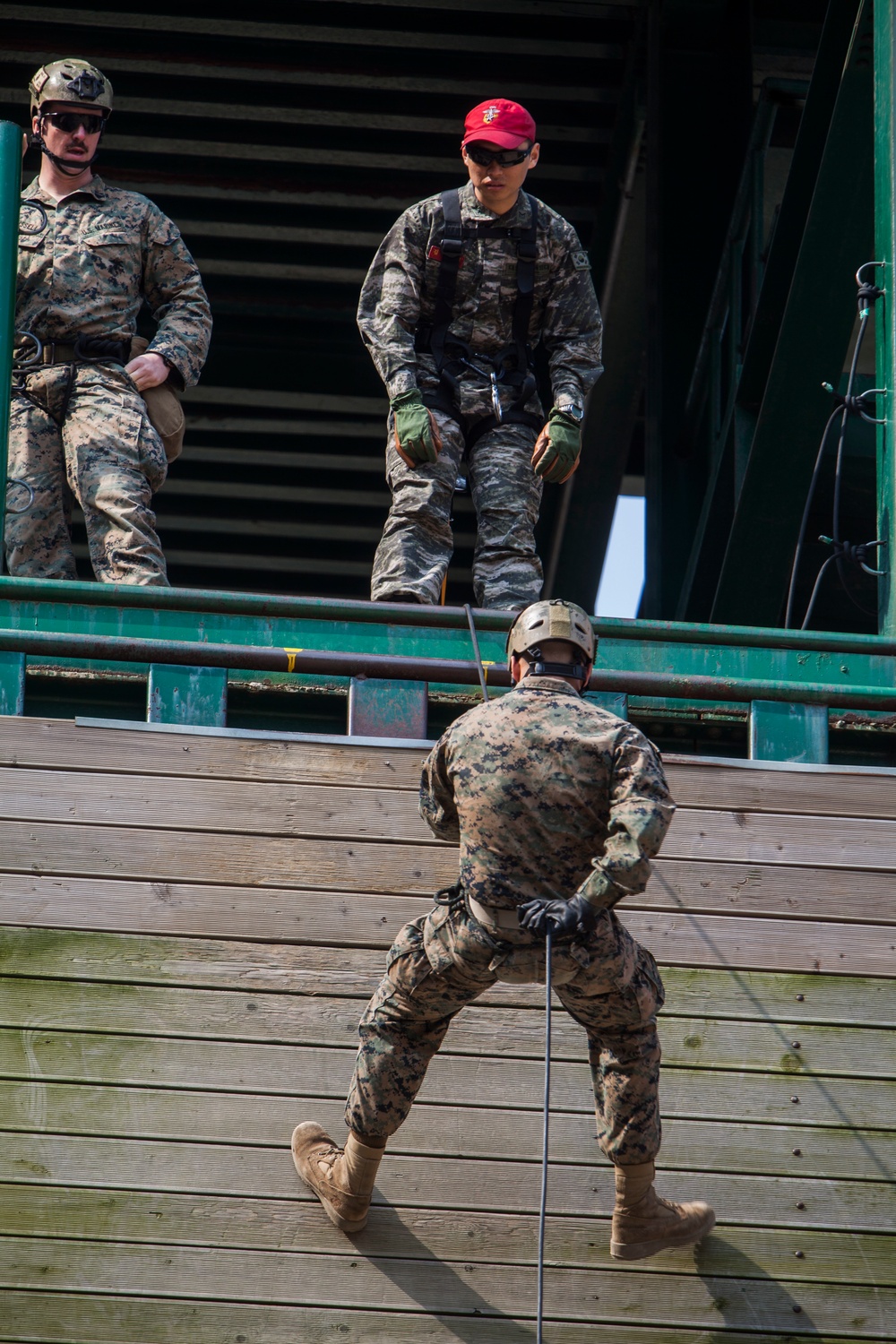 31st MEU trains with ROK Marines