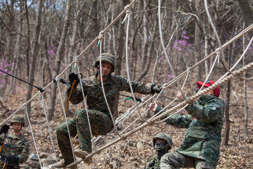 31st MEU trains with ROK Marines