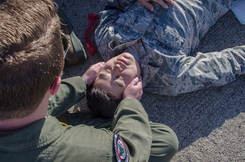 Stabilizing his head