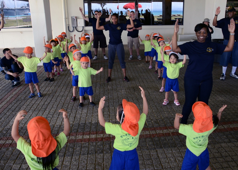 USS Green Bay sailors visit Okinawa day care