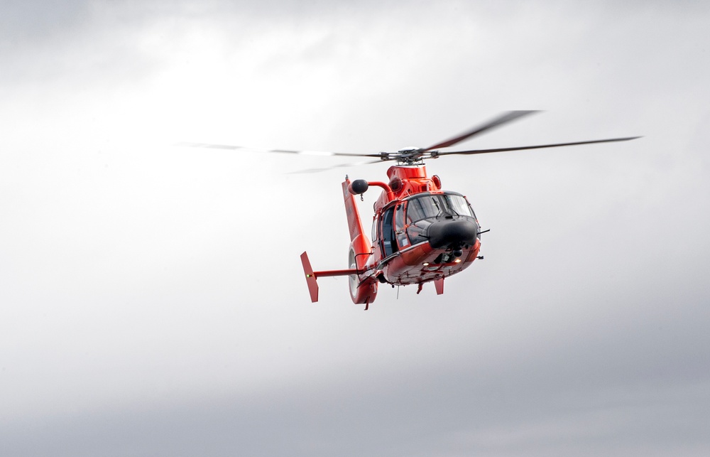 Medical students take to the water to learn about hypothermia