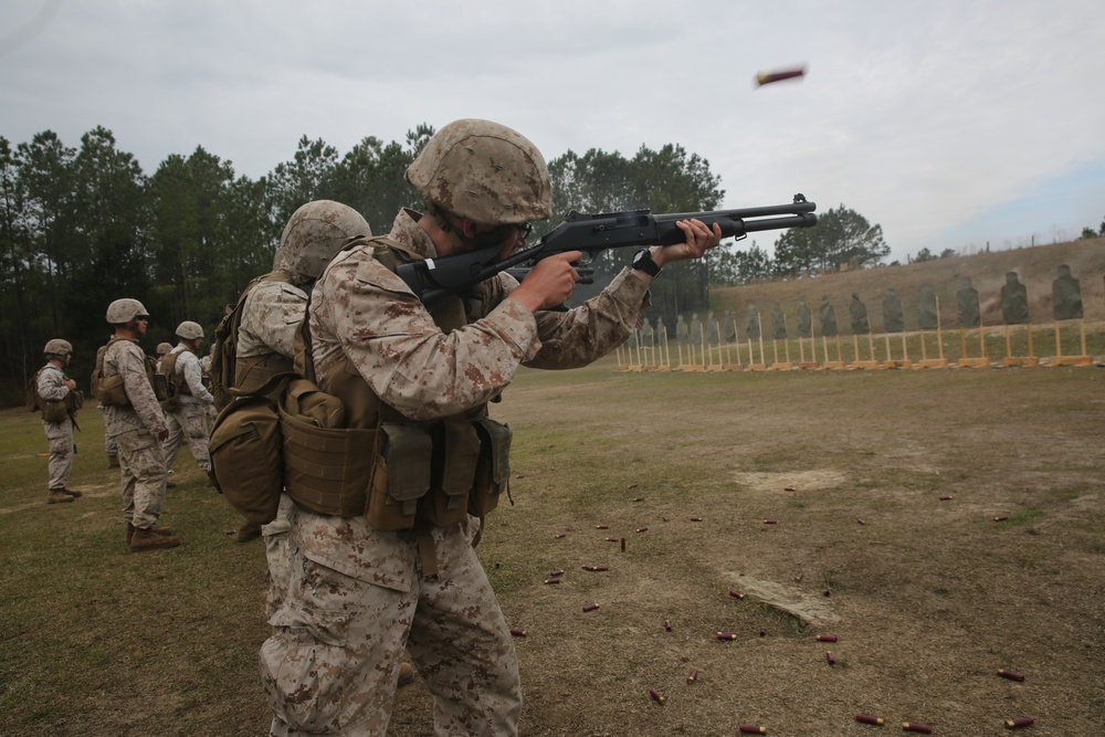2nd Intel Bn trains on shotgun range