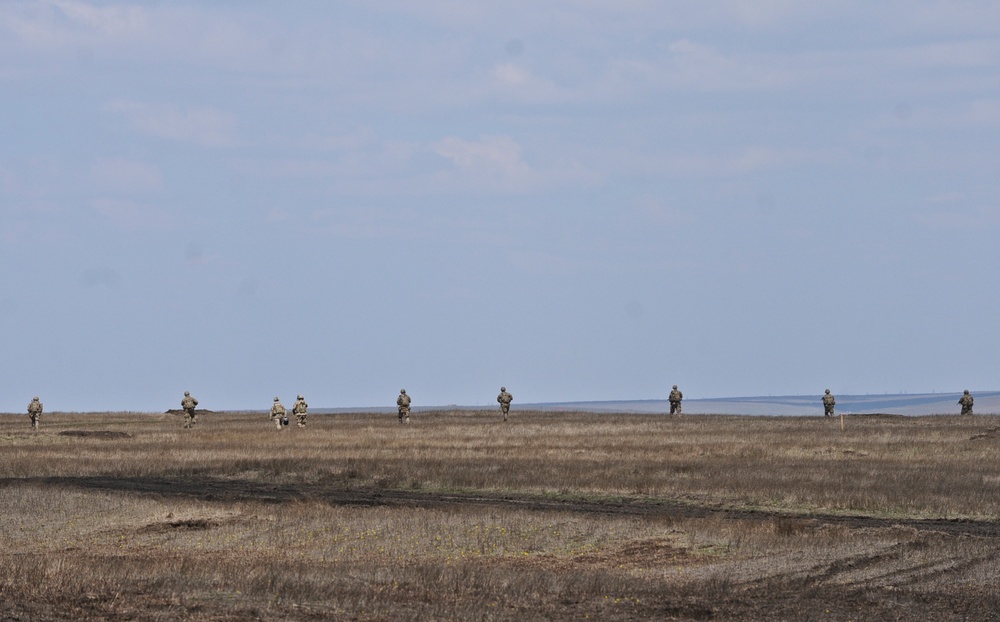 2/2 and Romanian platoon live-fire exercise