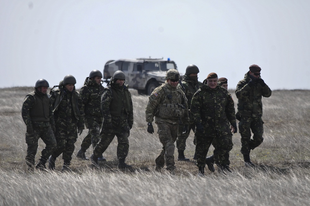 2/2 and Romanian platoon live-fire exercise