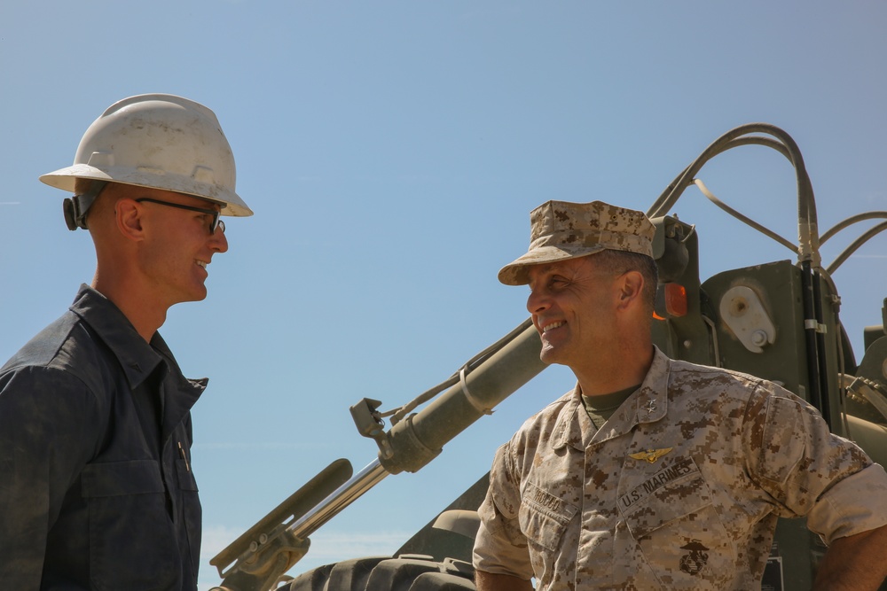 3rd MAW CG visits Combat Center