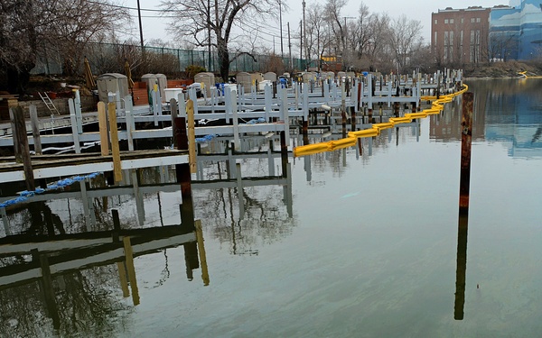 Multiple agencies responding to Cleveland oil spill