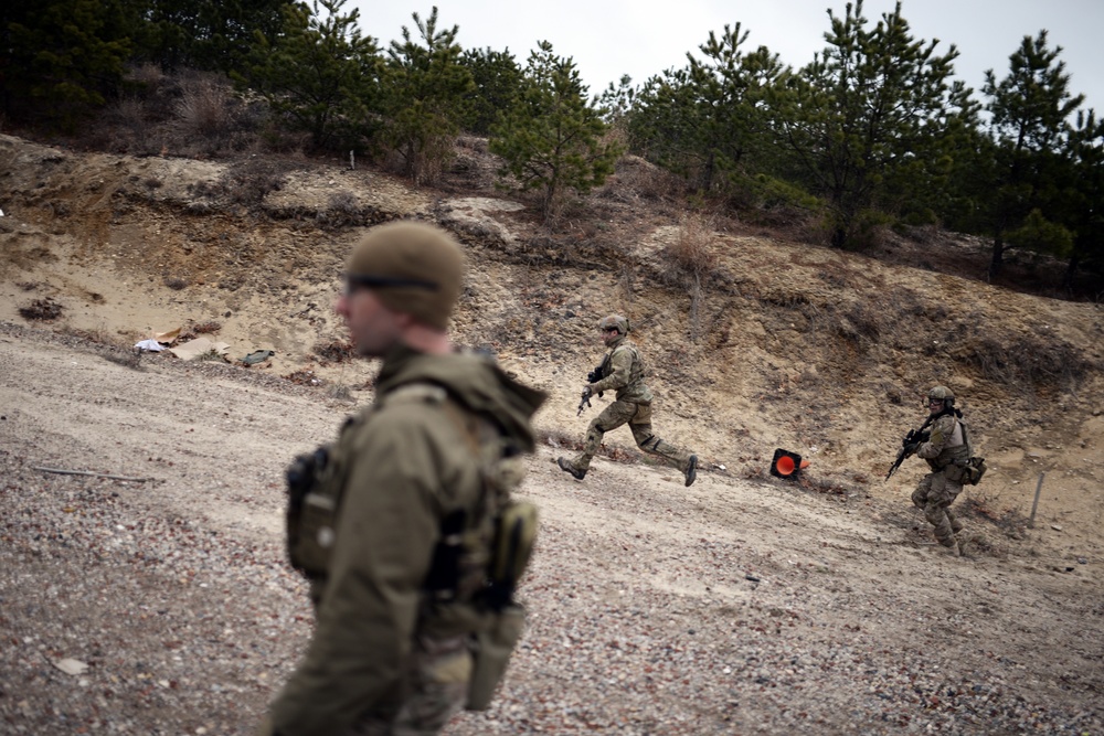 103rd Rescue Squadron trains at the firing range