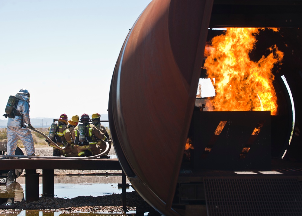 Nellis-Creech firefighters train with civilian counterparts