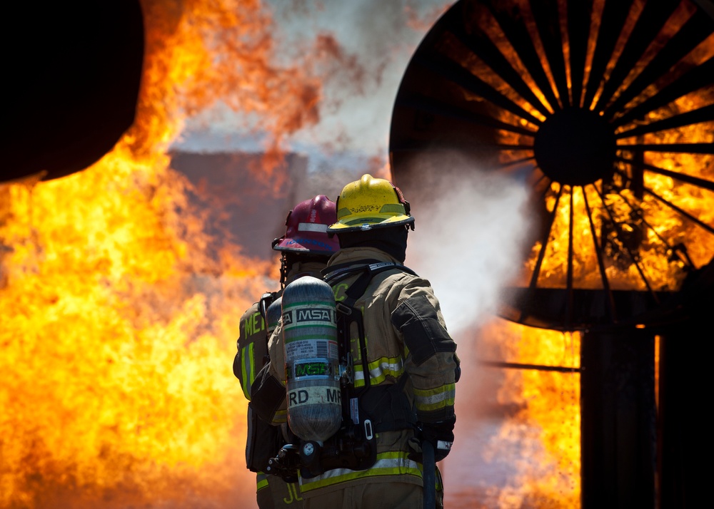 Nellis-Creech firefighters train with civilian counterparts