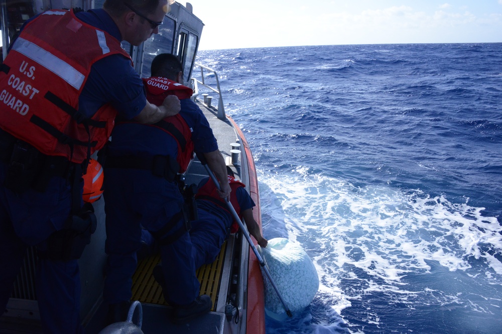 Coast Guard retrieves marine debris off Honolulu