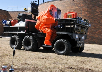 South Dakota Civil Support Team trains with first responders