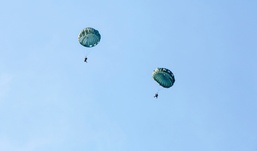 Riggers with Air Delivery perform jump exercise