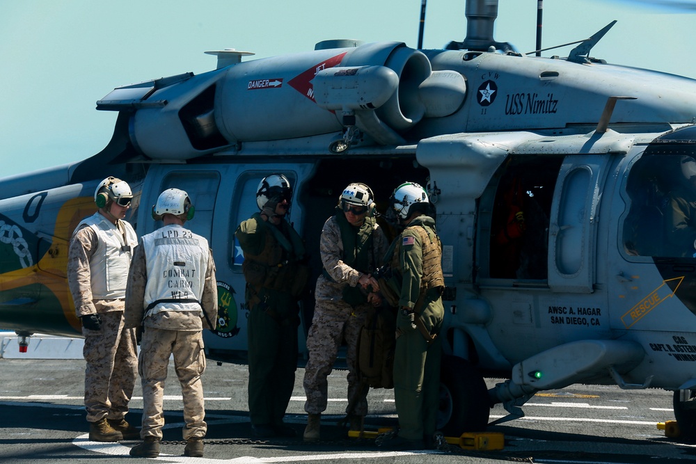 General Berger Visits 15th MEU