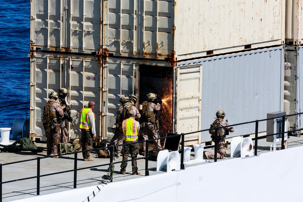 15th MEU Marines execute VBSS