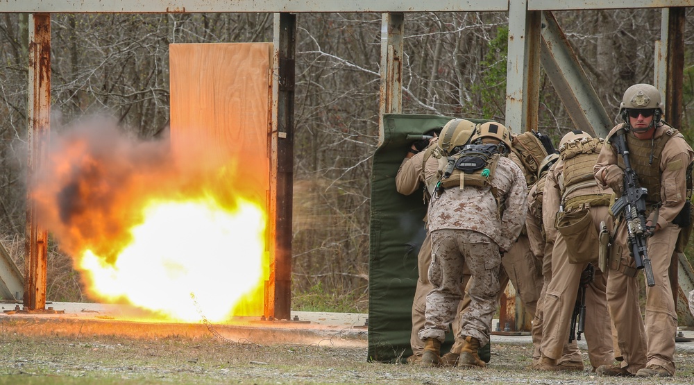 Recon blows off the hinges